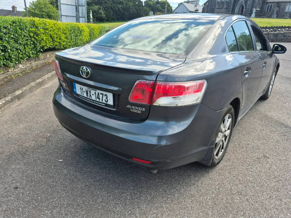 2011 toyota avensis - Image 4
