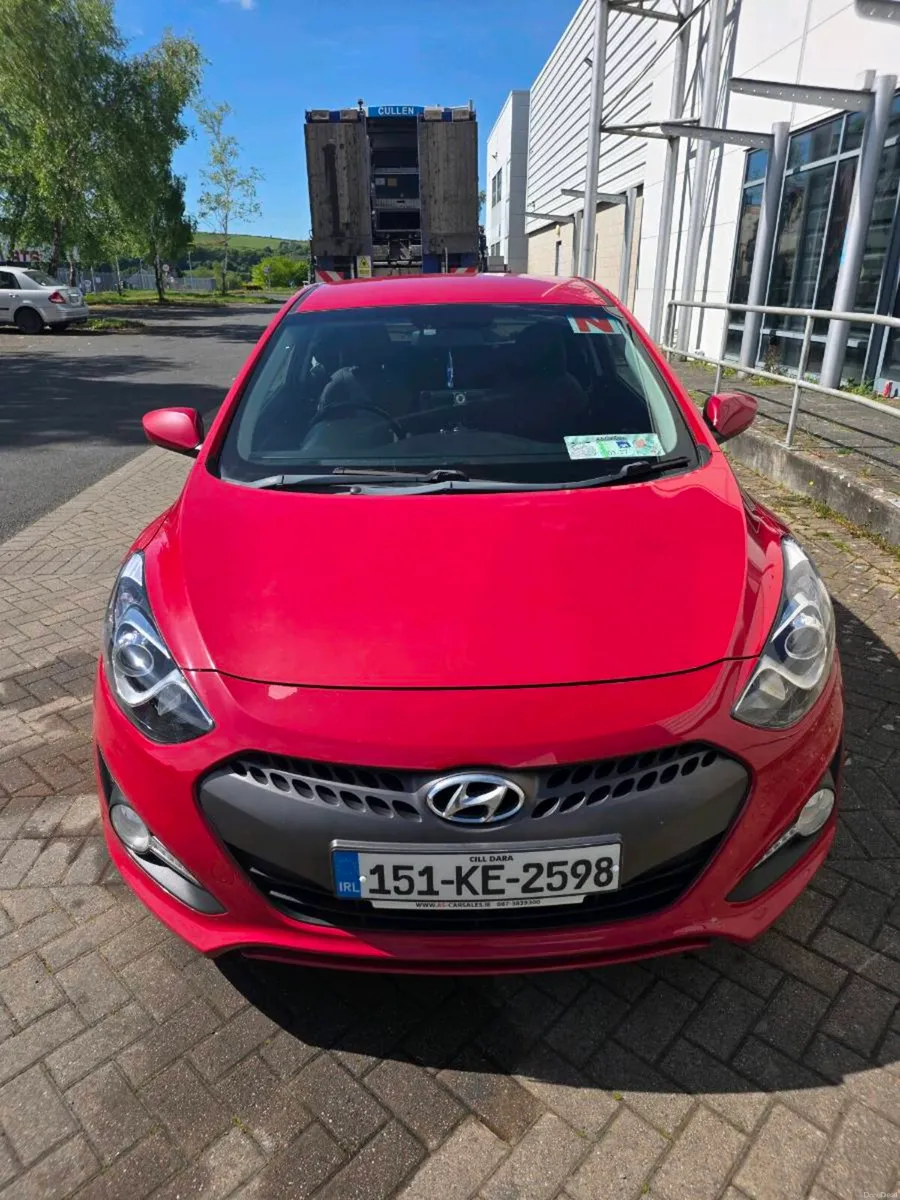 Hyundai i30 van - Image 2
