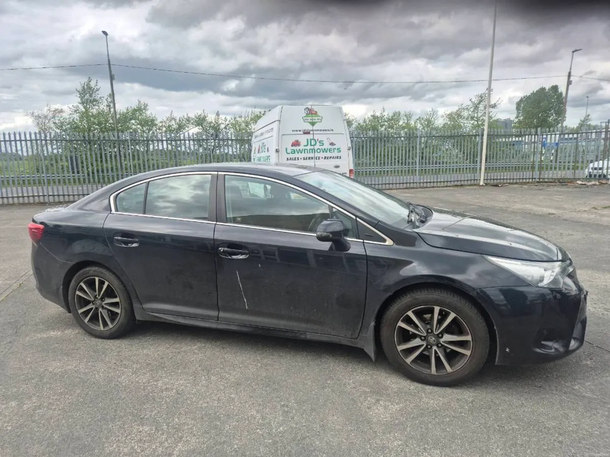 181 toyota avensis nct till 10-27 - Image 1