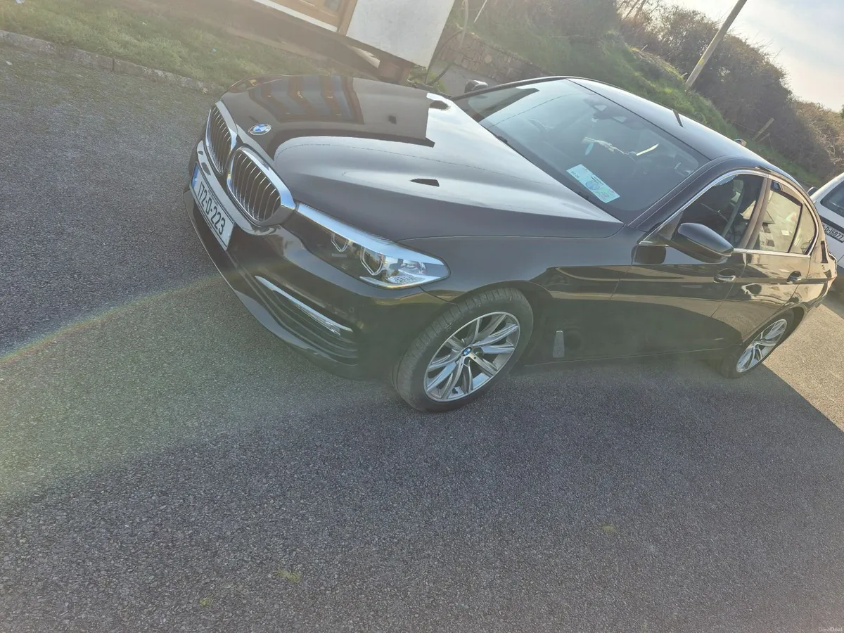 BMW 5-Series 2017 - Image 2