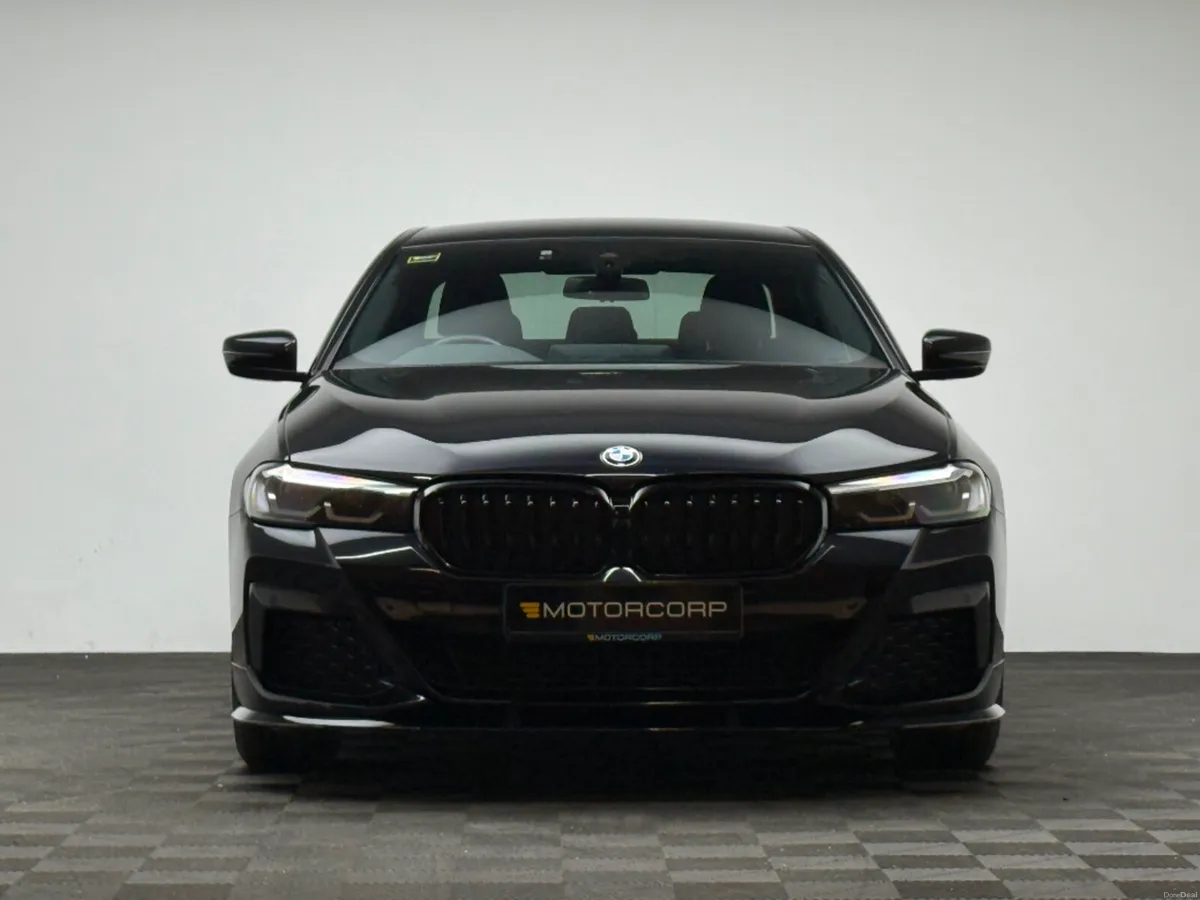 BMW 5-Series 520D M SPORT - Image 2