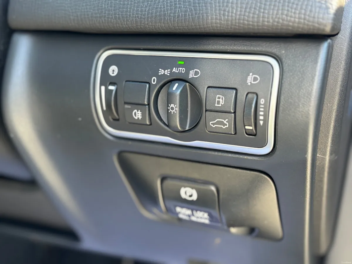 2014 Volvo XC60  | 58k Miles | Immaculate - Image 4