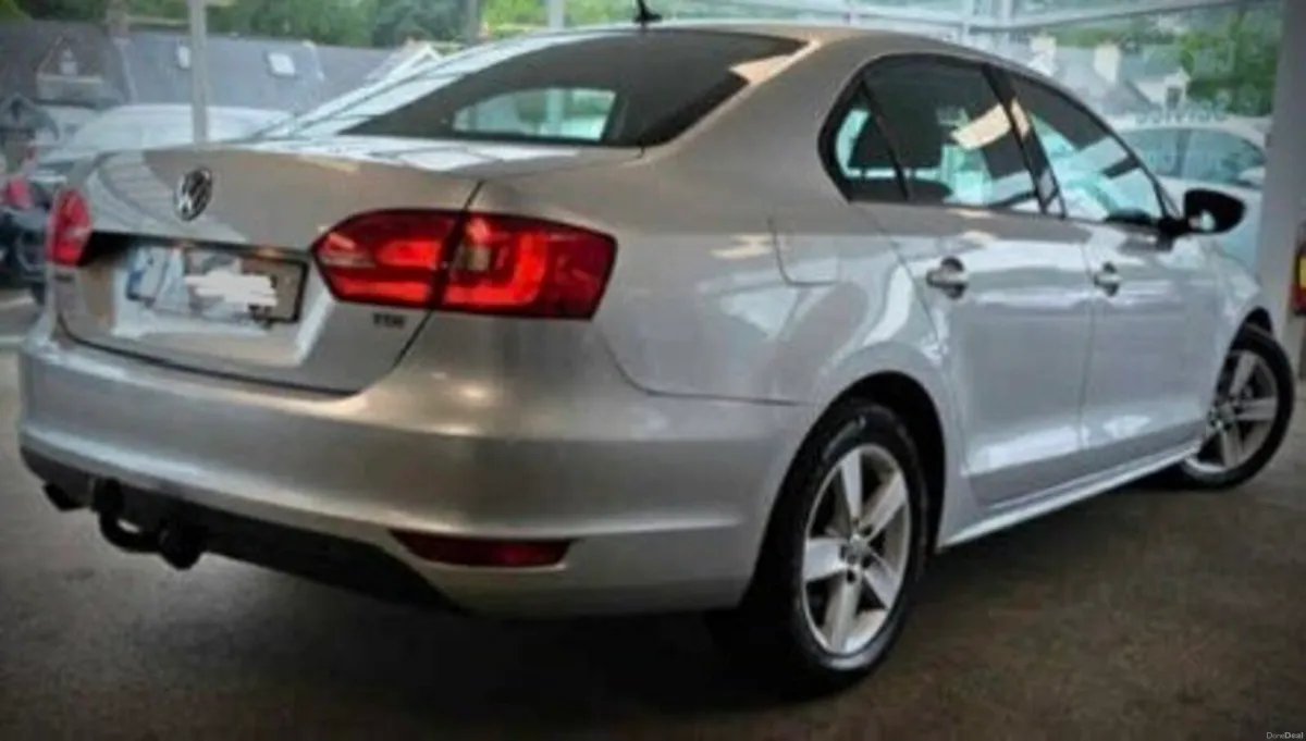 131 VW Jetta - Image 2
