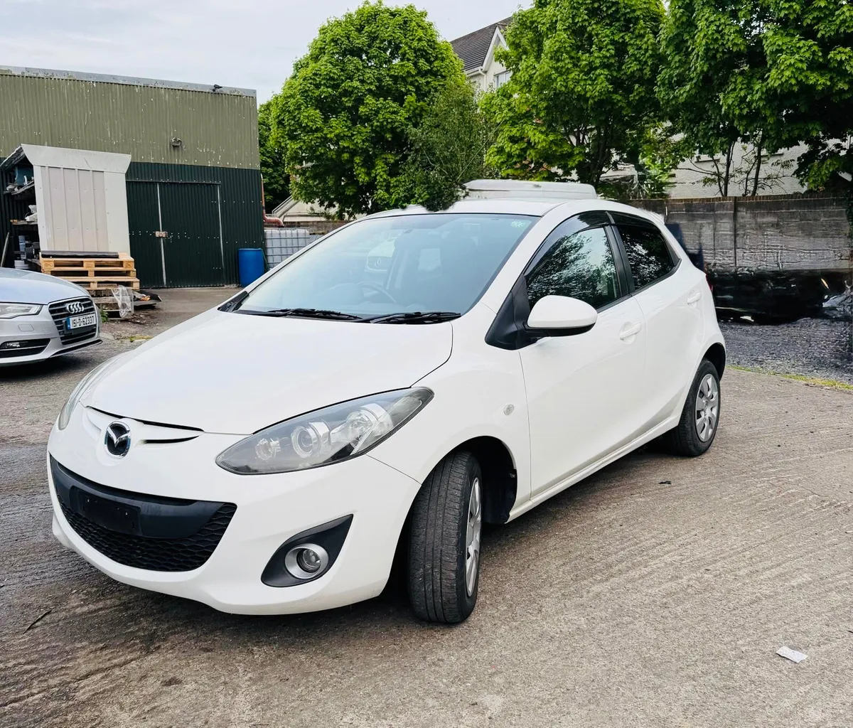 Mazda Demio 1.3L - Auto 2013 - Image 3