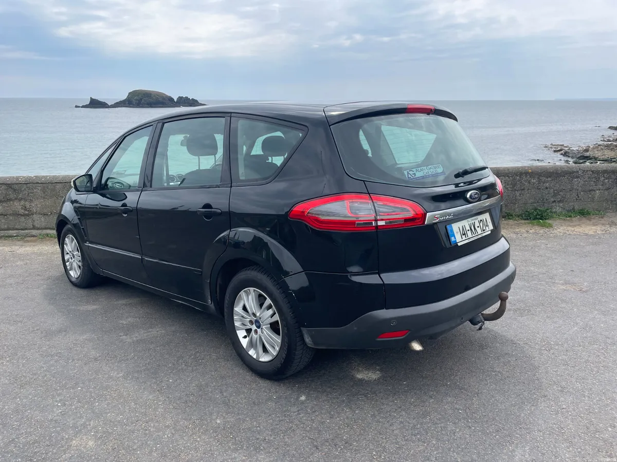 141 Ford S-Max 2.0TDCI.. 7 Seater.. NCT 03/27 - Image 4
