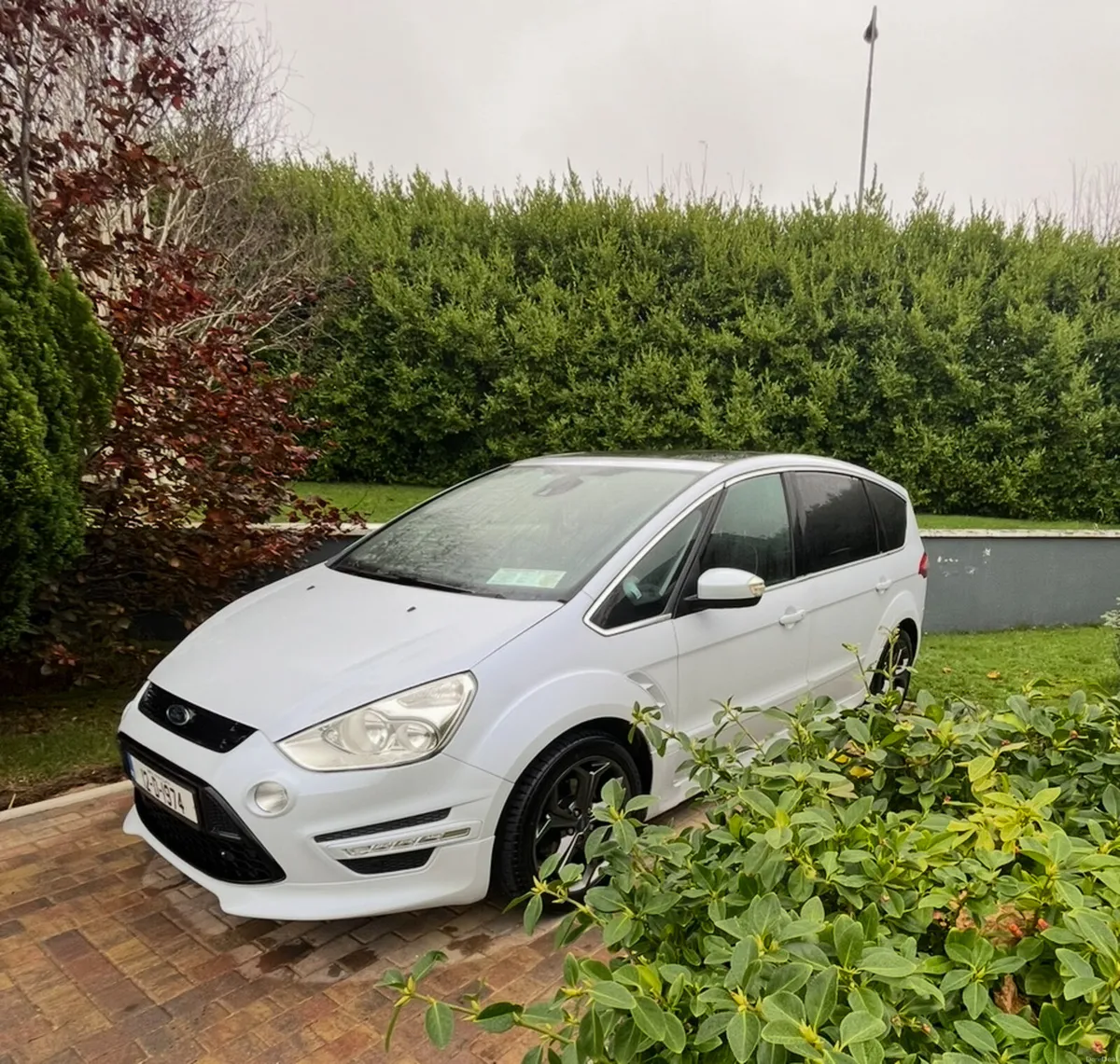 Ford S-Max - Image 1