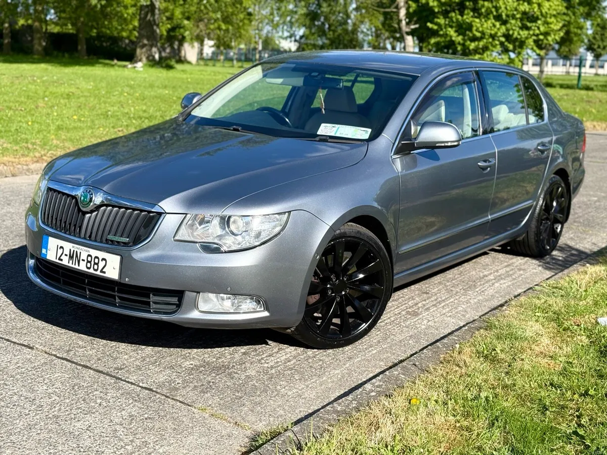 12 Superb 1.6 TDi Huge Speck ! Nct Tax - Image 2