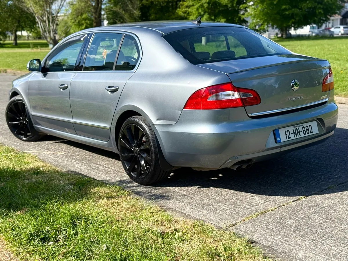 12 Superb 1.6 TDi Huge Speck ! Nct Tax - Image 4