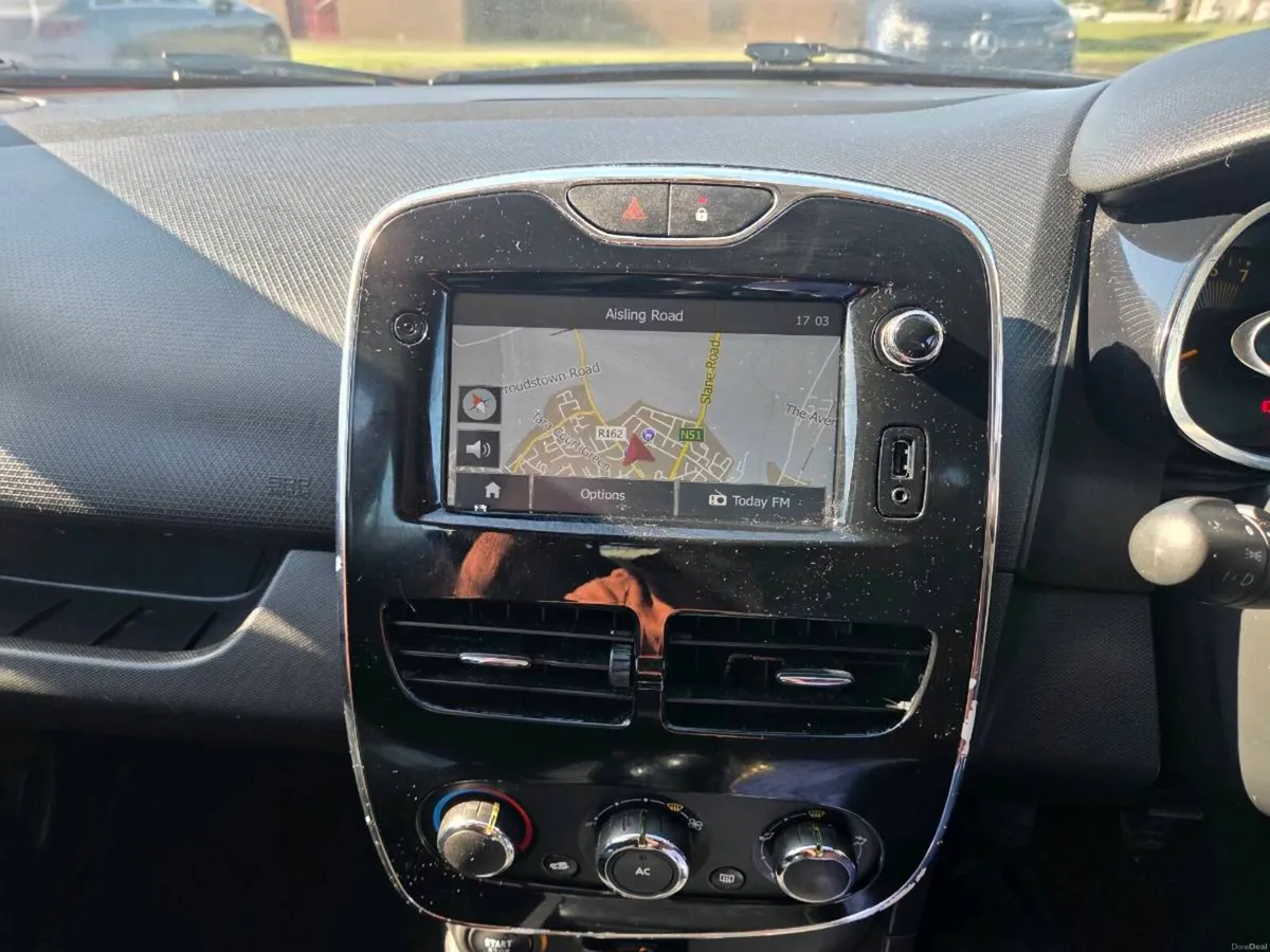 Renault clio 2013 1.1 petrol - Image 4