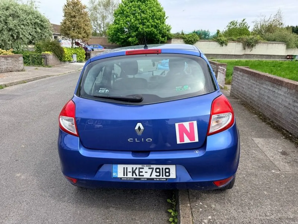 Renault Clio 1.2 Bizu 75BHP 3DR, 2011 - Image 1