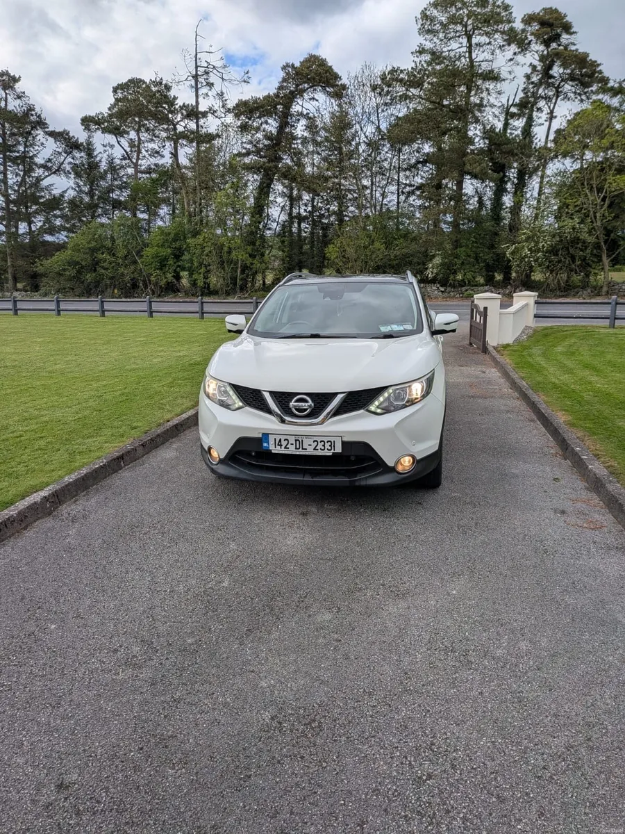 2014 Nissan Qashqai - great spec - Image 2