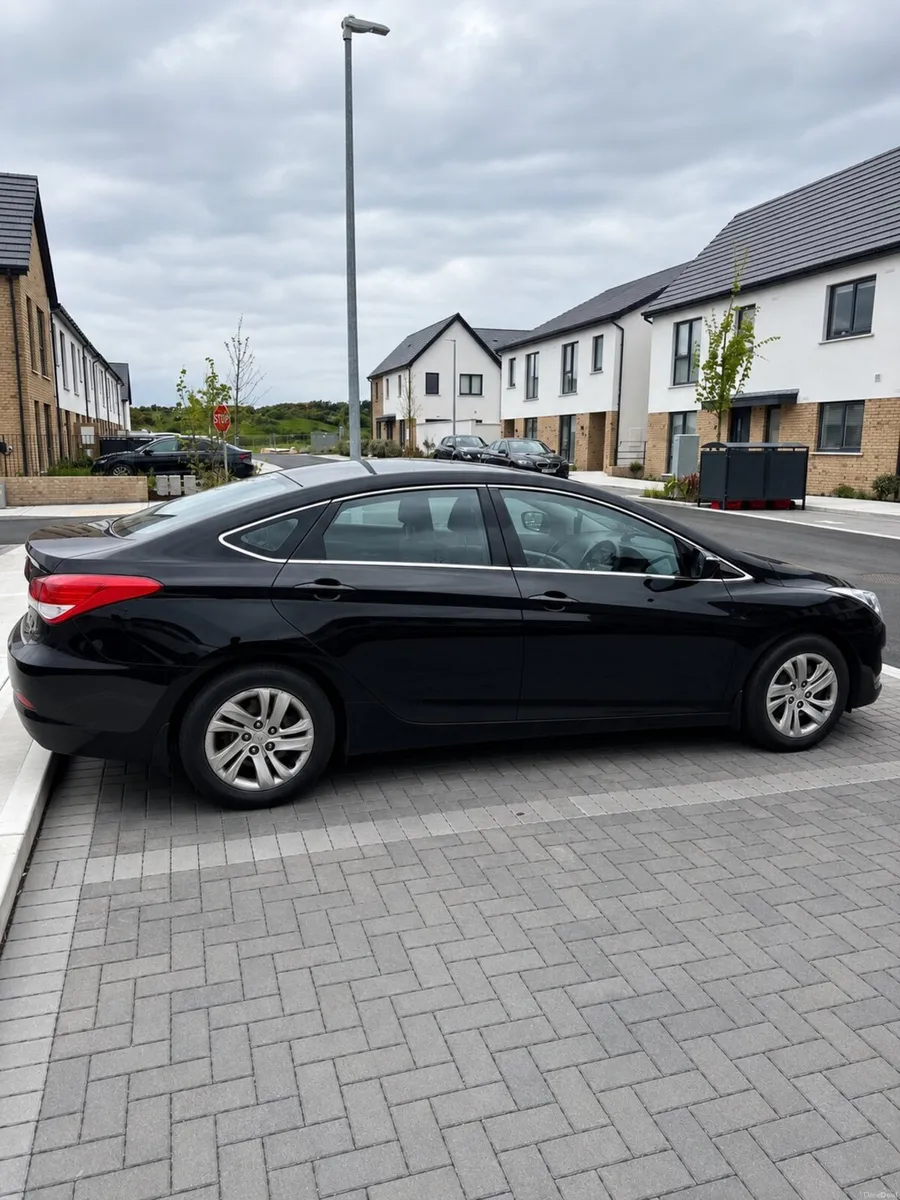 HYUNDAI I40 COMFORT 4DR - Image 2