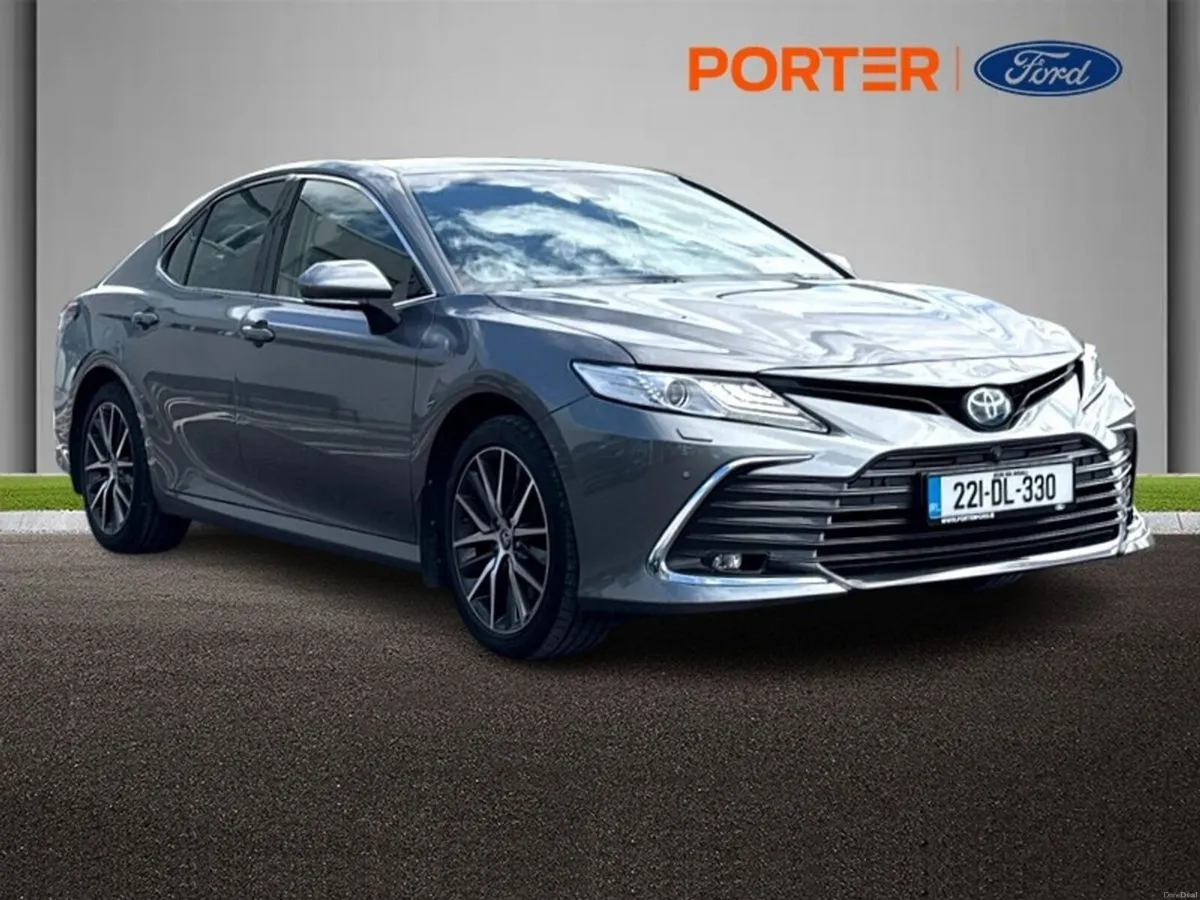 Toyota Camry 2.5 Camry Hybrid Platinum Edition - Image 1