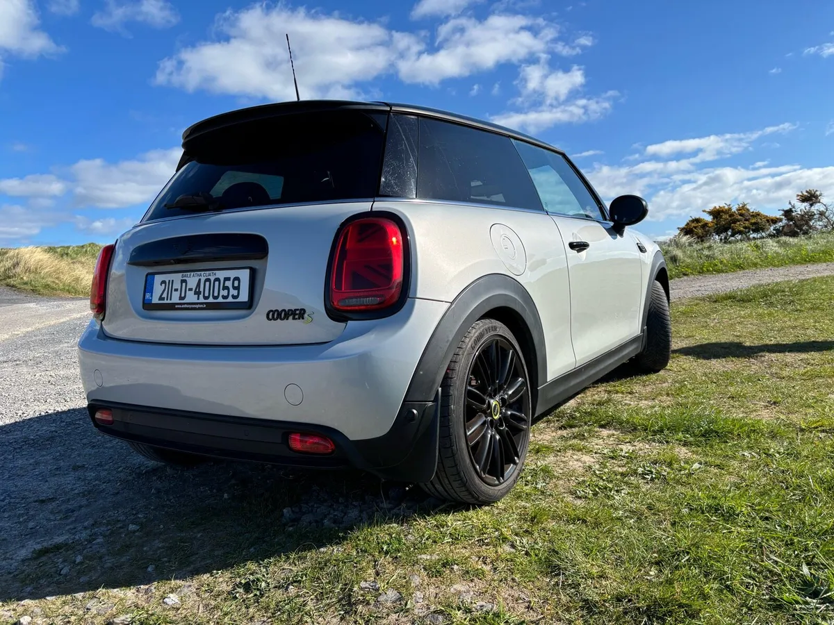 MINI Cooper S Level 2 EV 211 - Image 4