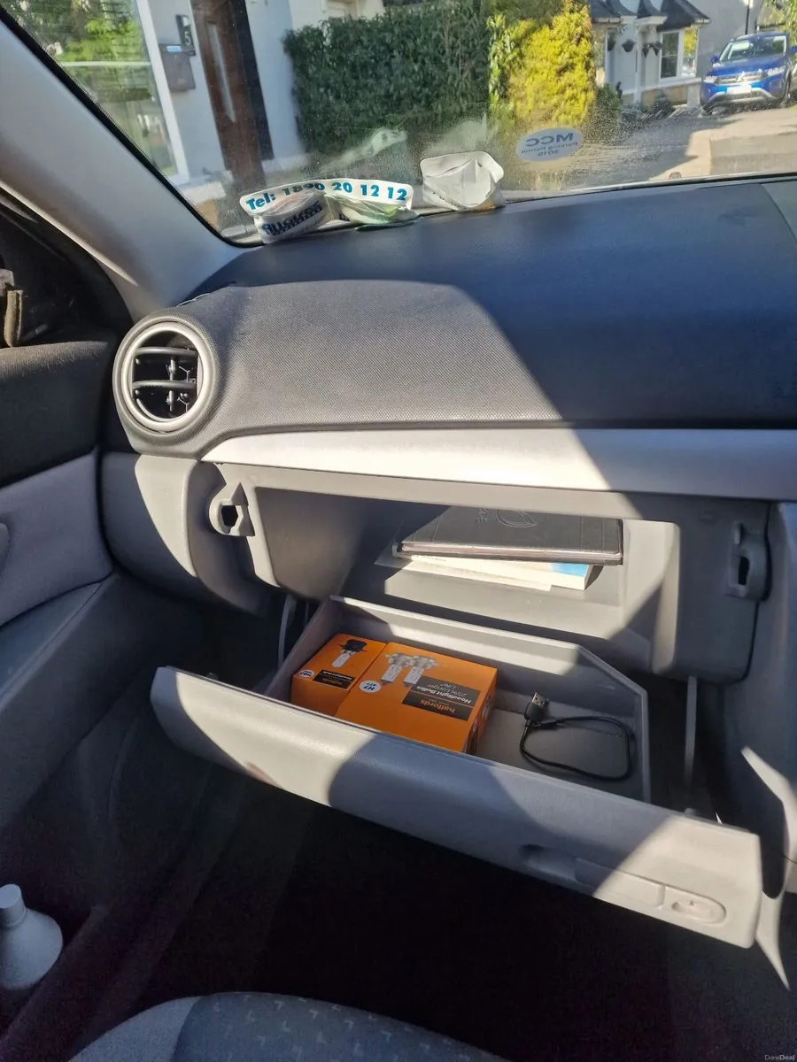 Mazda Mazda3 2004 - Image 5