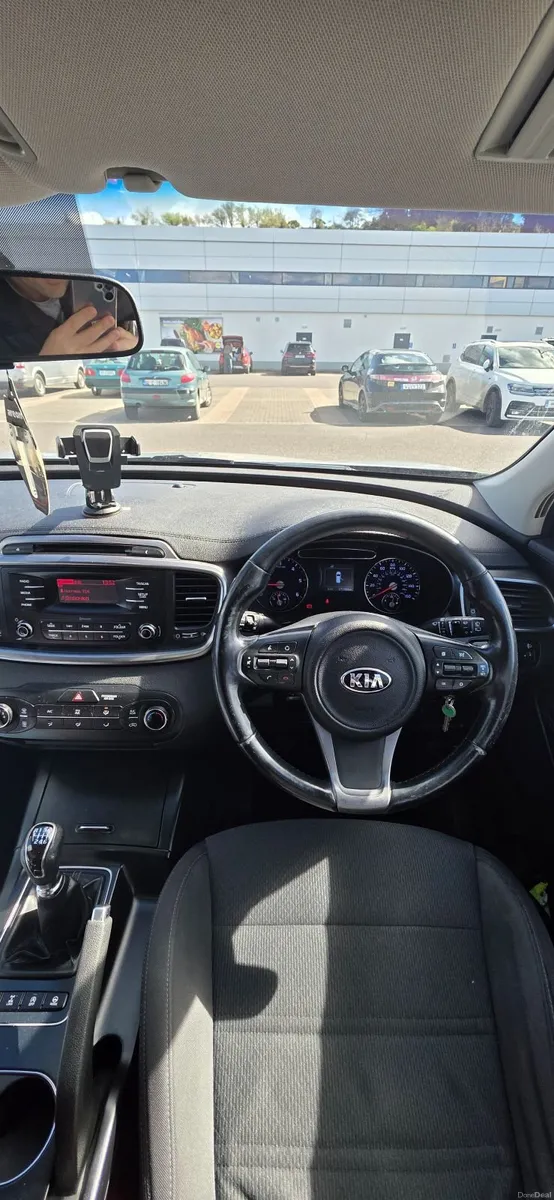 Kia Sorento 2016 - Image 2