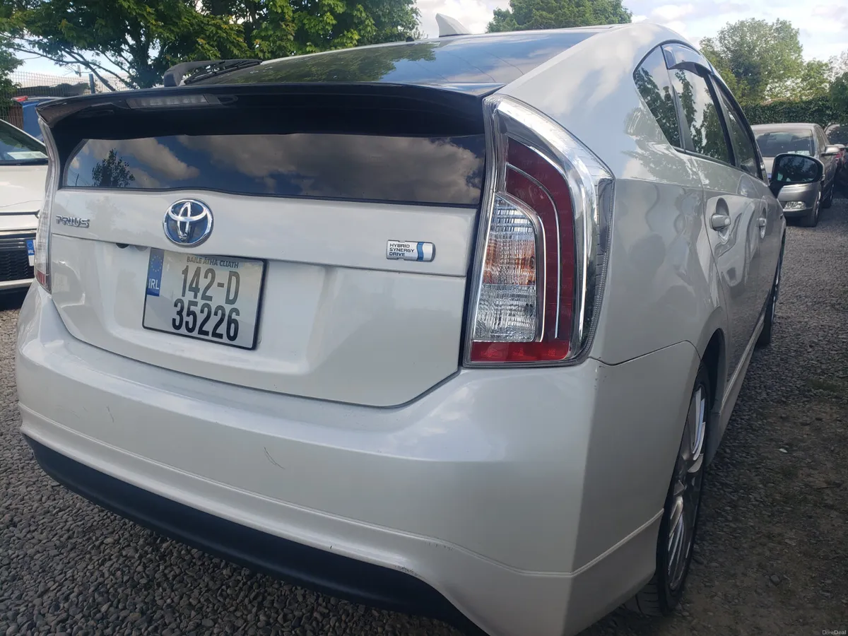 Toyota Prius 2014 - Image 4