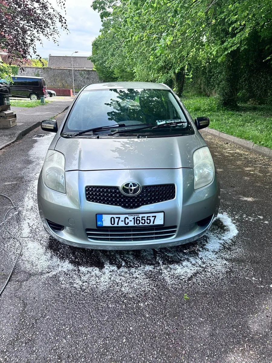 Toyota Yaris 1.0 petrol 2007 Clean car - Image 4