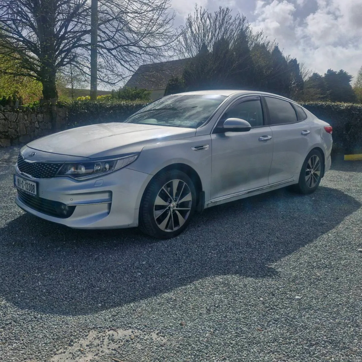 Kia Optima 1.7D Platinum - Image 1