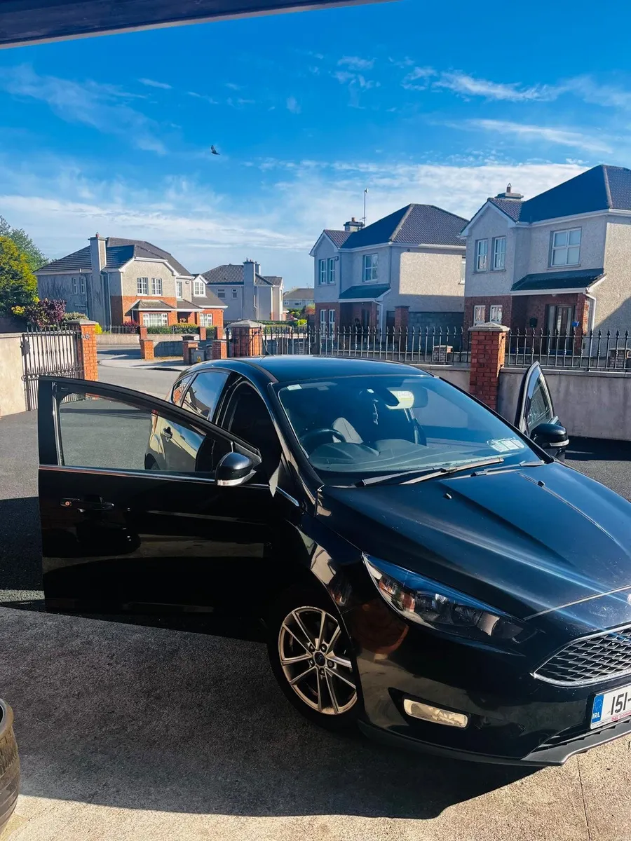 2015 FORD FOCUS 1.6L TDCI ZETEC 113BHP 5DR - Image 4