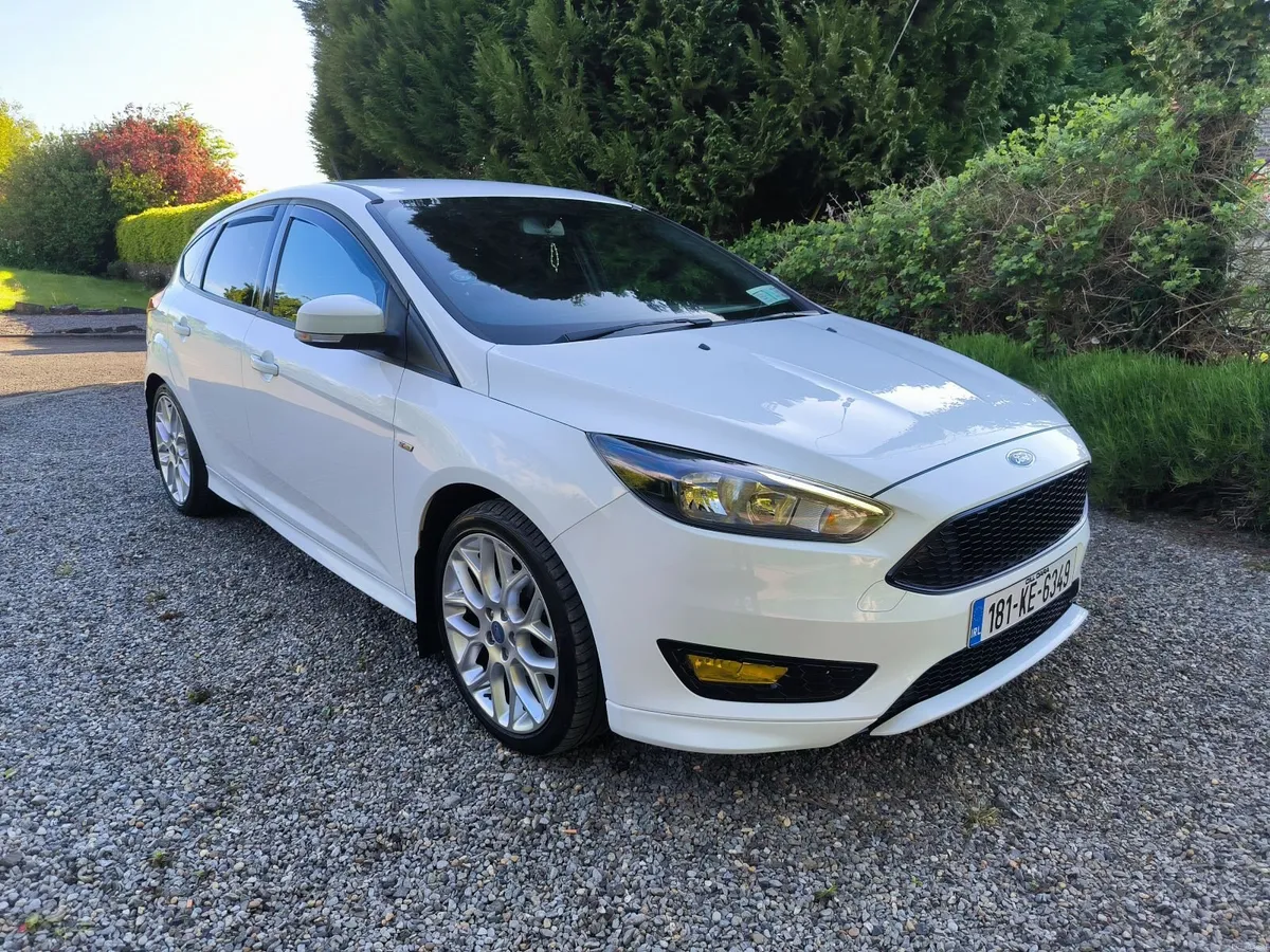 Ford Focus 1.0 St line Ecoboost 140PS ⭐⭐54000mls⭐⭐ - Image 3