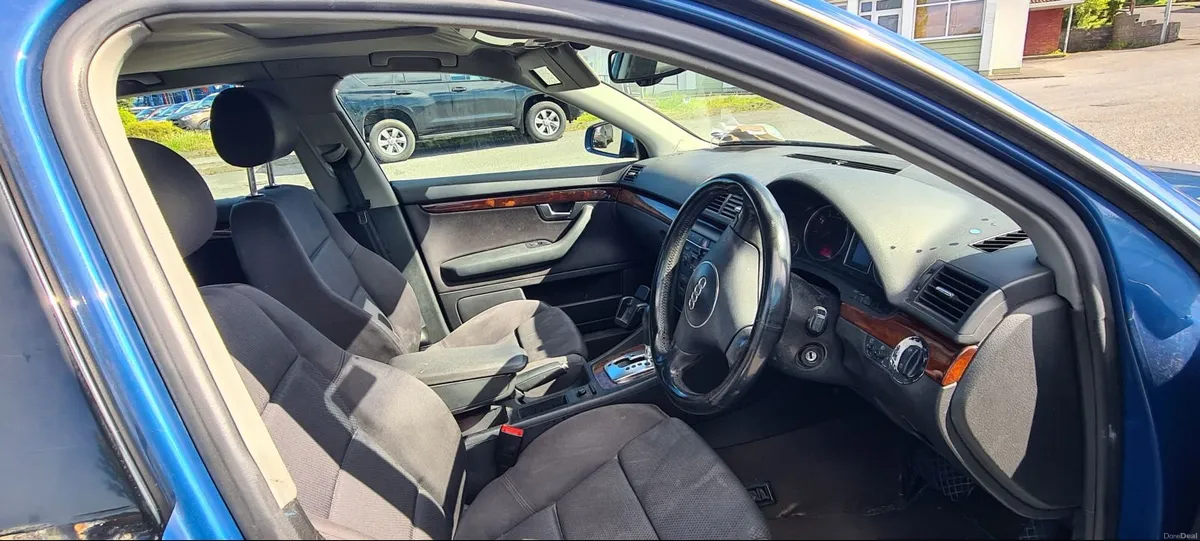 Audi A4 2003 - Image 2