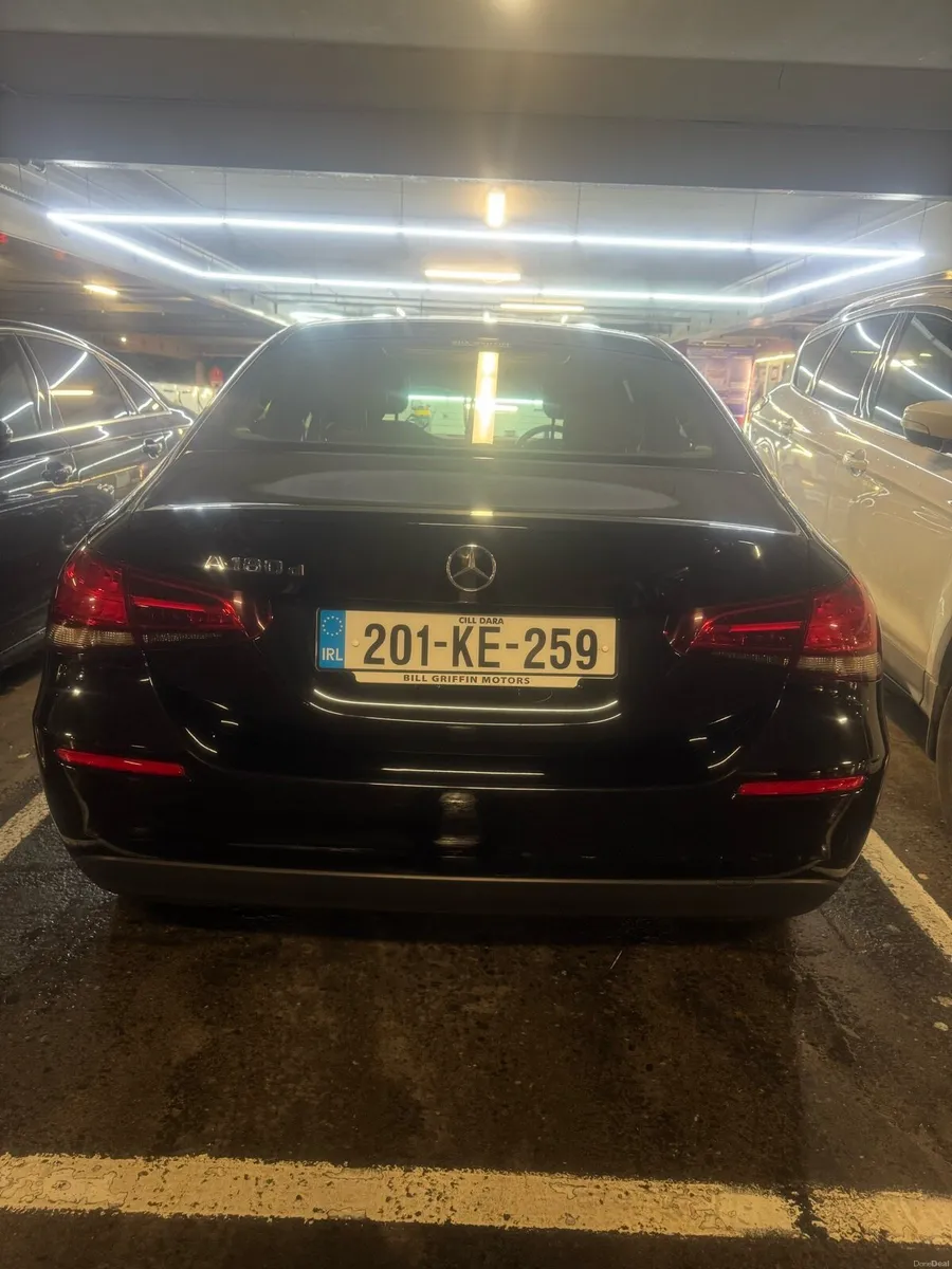 mercedes a180d saloon - Image 4