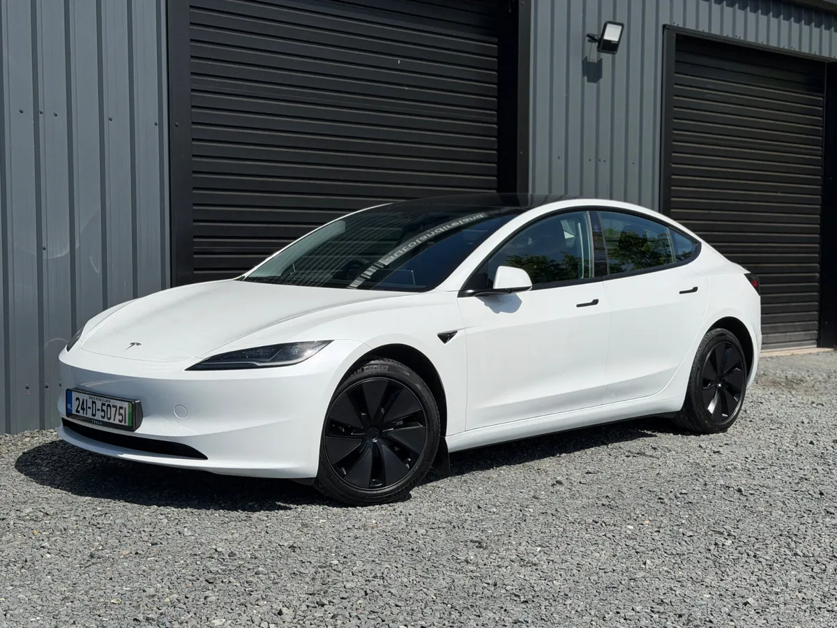 241 Tesla Model 3 RWD - Image 1