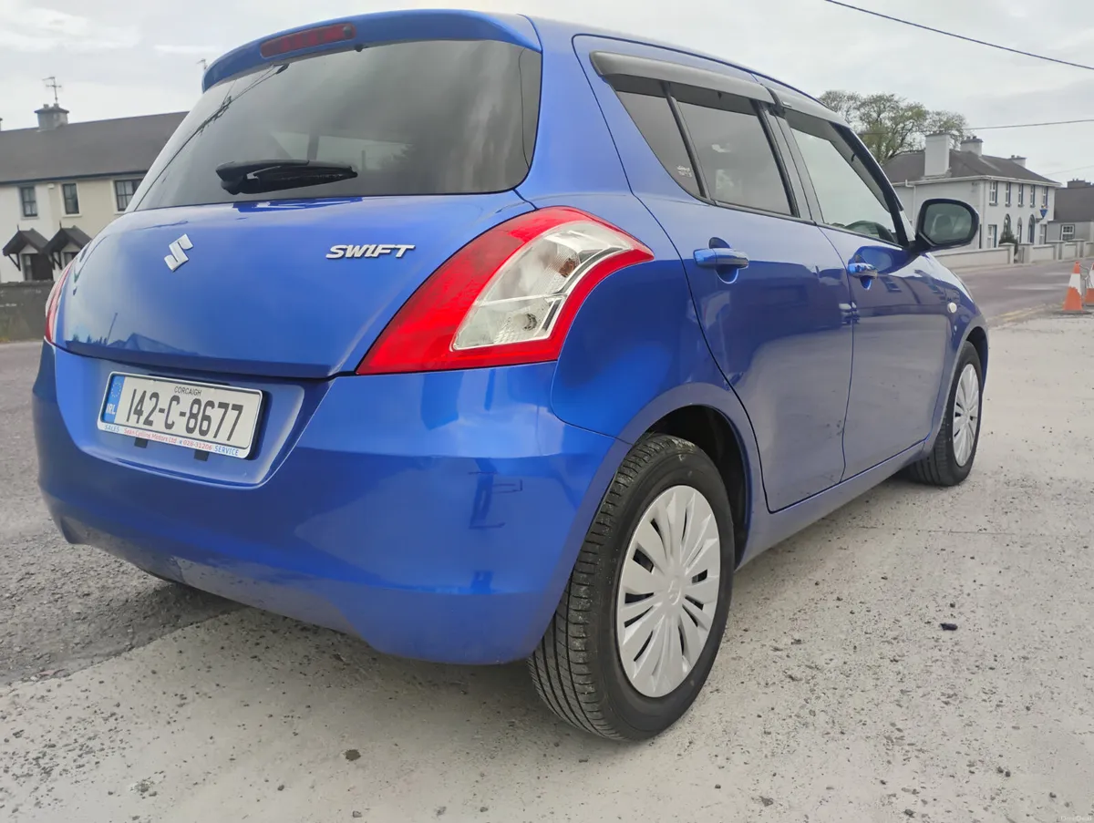 LOW MILEAGE AUTOMATIC - Image 2