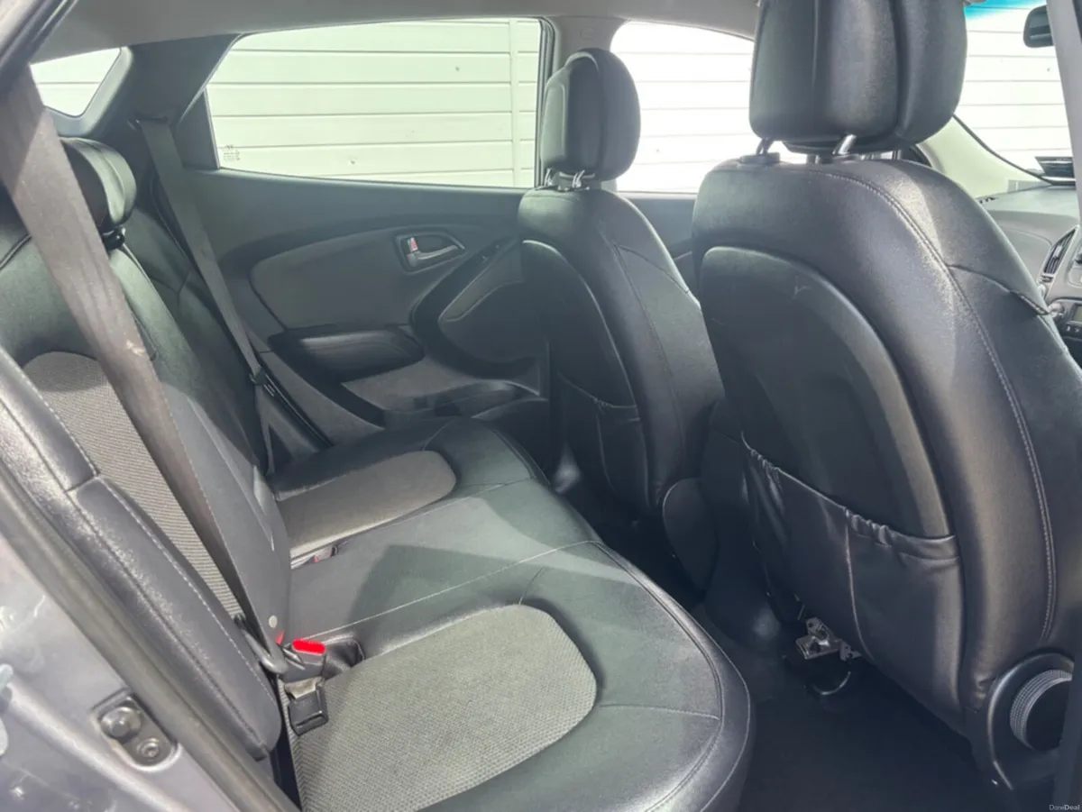 Hyundai ix35 1.7 CRDI SE 5DR - Image 4