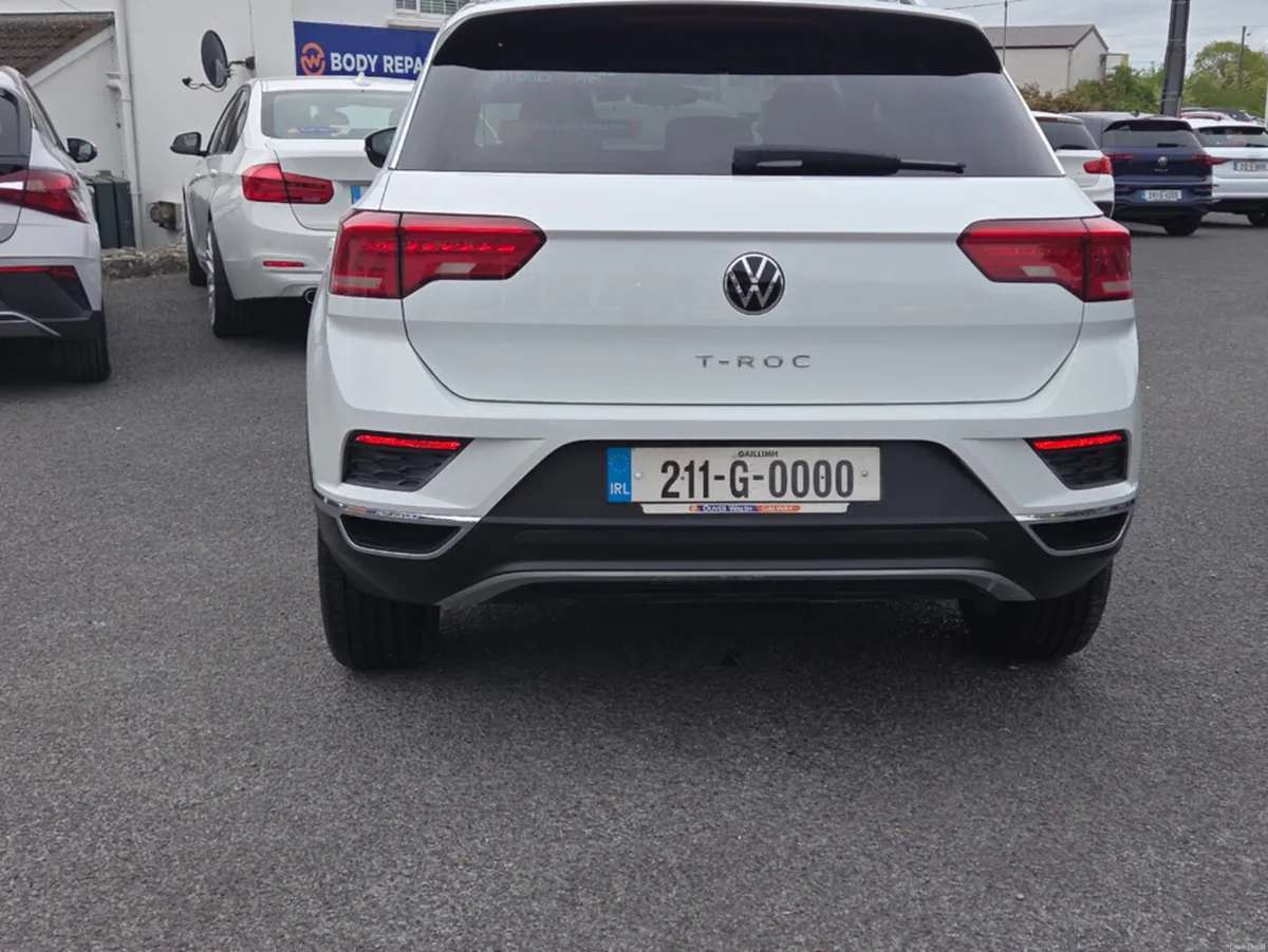 Volkswagen T-Roc 2.0 Diesel Auto Style - Image 4