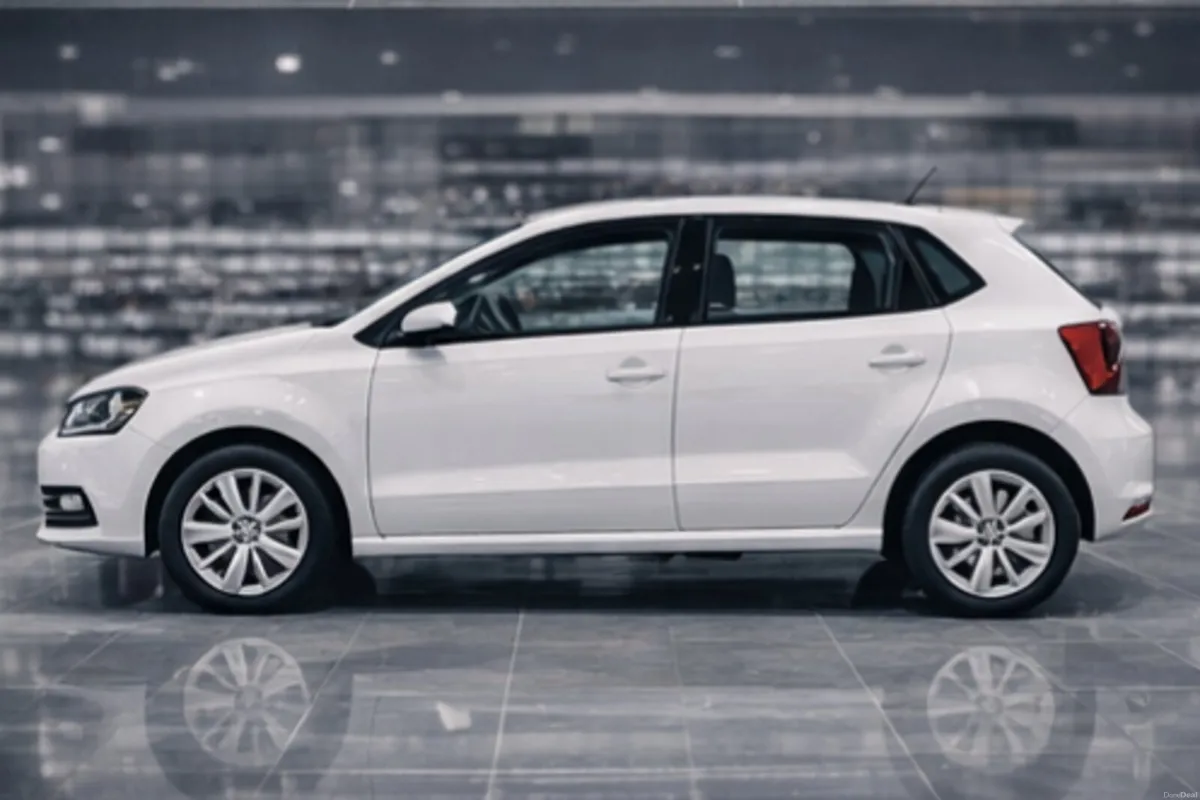 2017-Volkswagen POLO TSI BLUEMOTION AUTO 9000-KM - Image 4