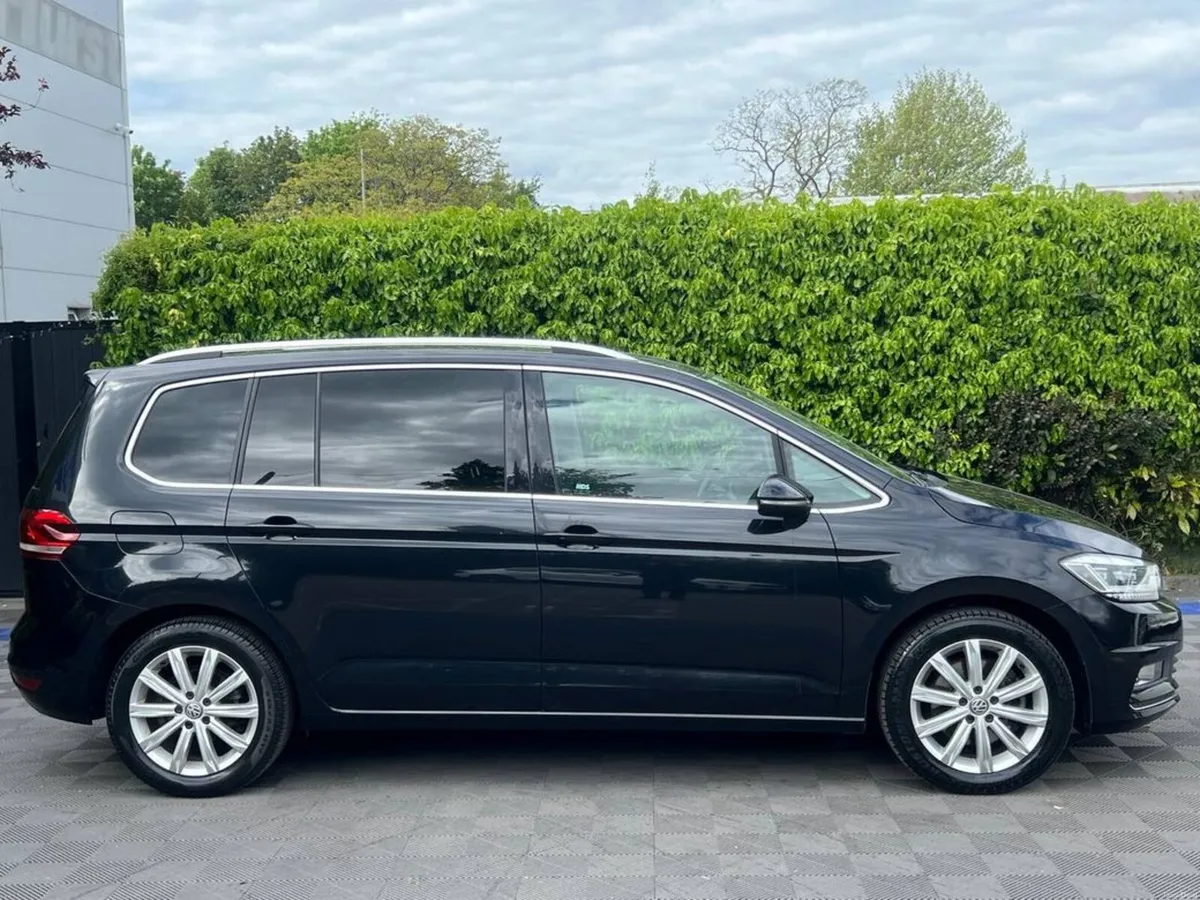 Volkswagen Touran HIGHLINE 7-SEATER 1.4 TSI AUTO / - Image 2