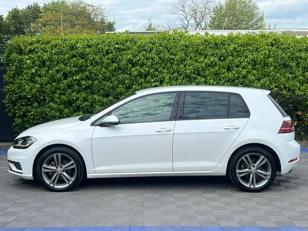 Volkswagen Golf HIGHLINE 2.0 TDI *LEATHER PACKAGE* - Image 3