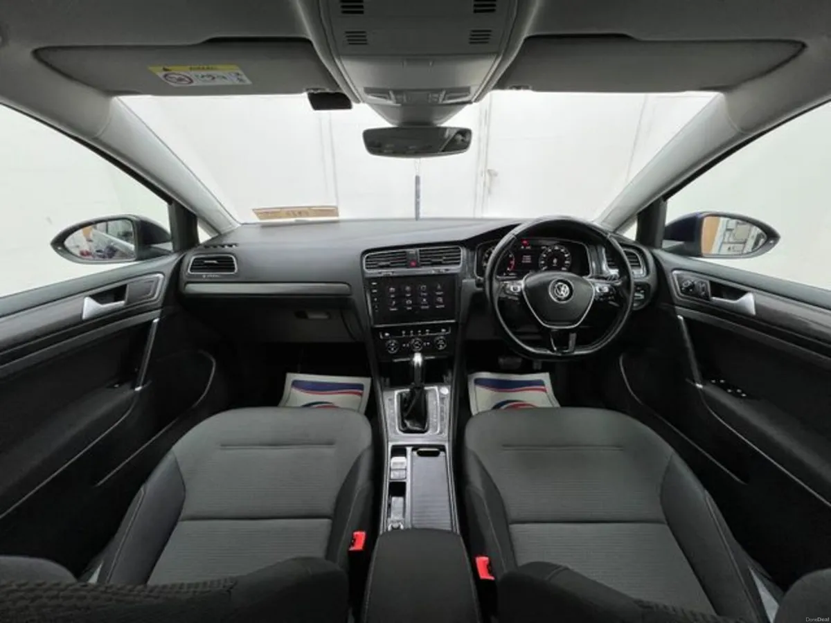 Volkswagen Golf 1.2 TSI Automatic, Reversing camer - Image 4