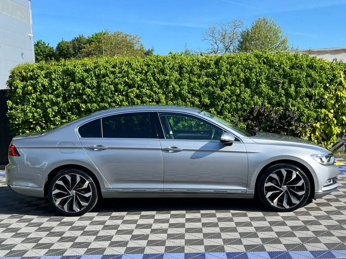 Volkswagen Passat HIGHLINE R-LINE PACK 2.0 TDI AUT - Image 2