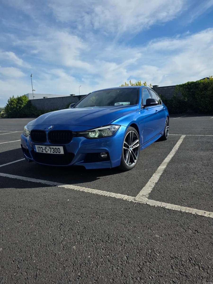BMW 3-Series 2017 - Image 4