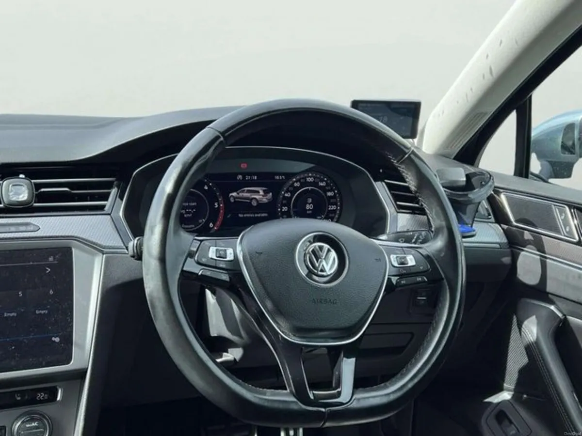 Volkswagen Passat ALLTRACK 4MOTION Low mileage - Image 4