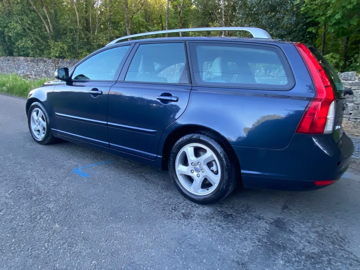 VOLVO AS NEW 151 KMS FULL SERVICE HISTORY ❤️ - Image 3