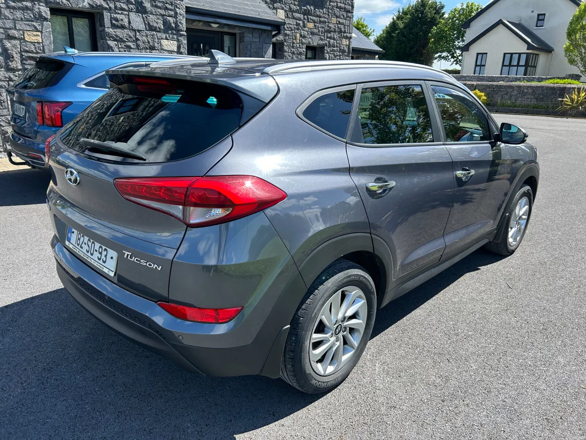 Hyundai Tucson Executive 1 Owner 2018 - Image 4