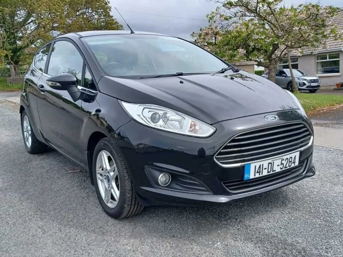 141 Ford Fiesta Zetec / Low Mileage / Well Maintained - Image 2