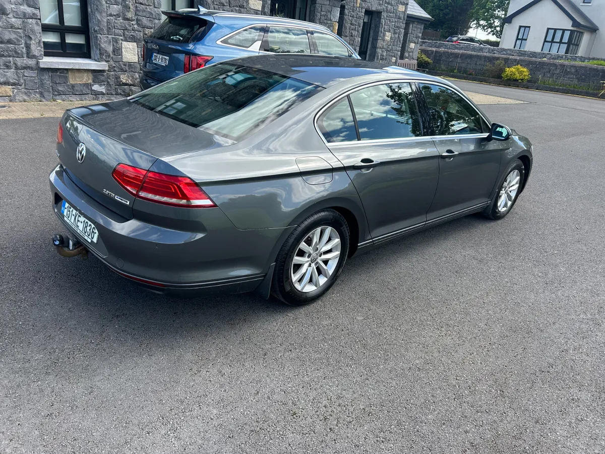 Volkswagen Passat 2.0 TDI C/Line 2015 - Image 4
