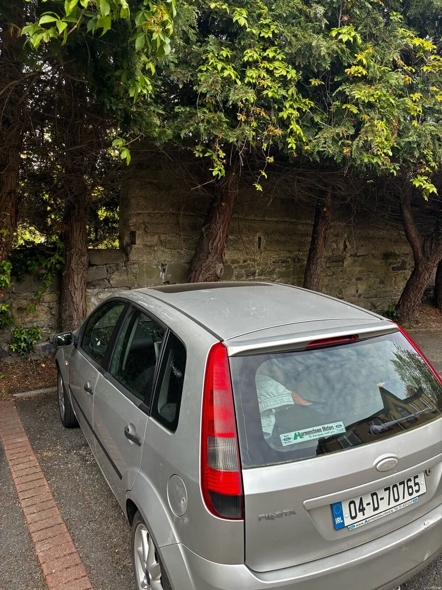 Car - Image 3