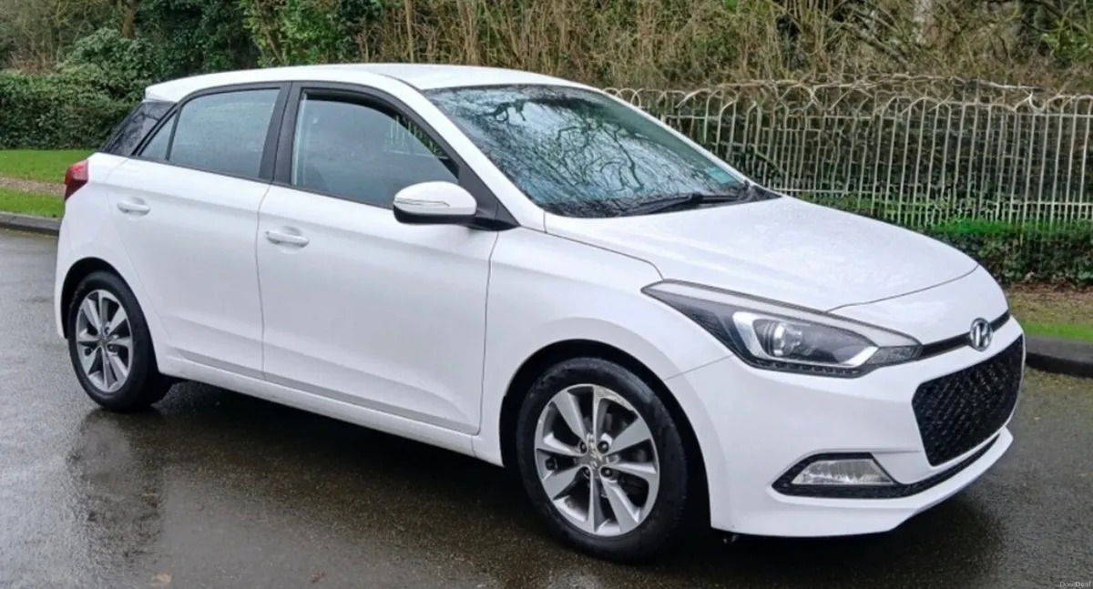 Hyundai i20 2016 DELUXE *** ONLY 52k/MILES*** - Image 1