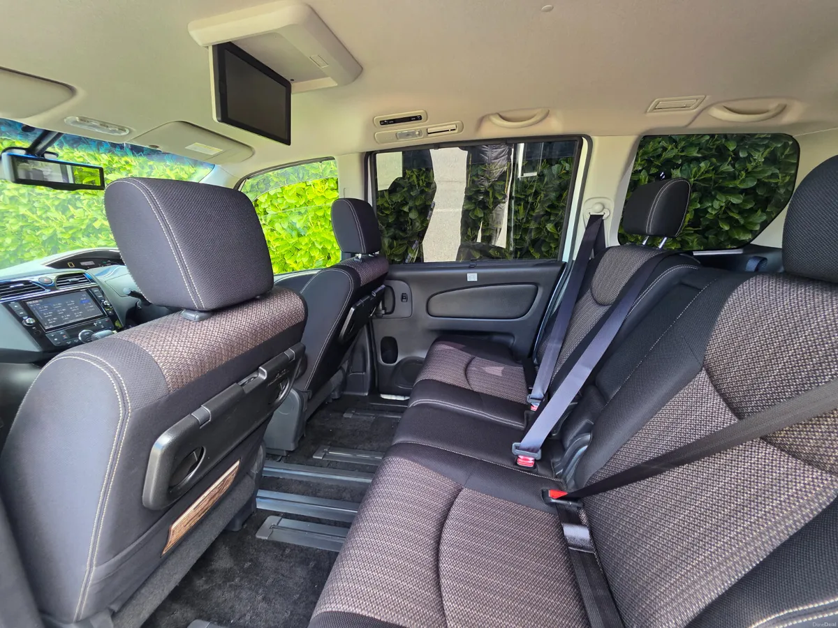 2016 Nissan Serena Highway Star S-Hybrid Automatic - Image 5