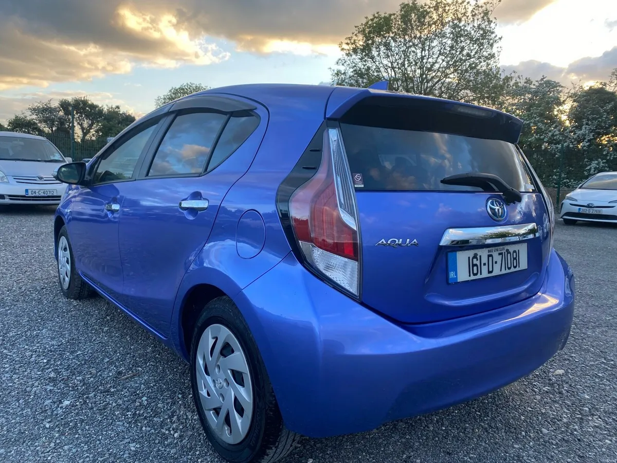 Toyota Aqua 2016 - Image 3