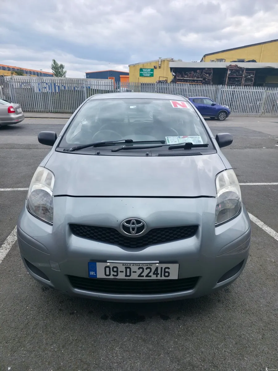 Toyota Yaris 2009 - Image 1