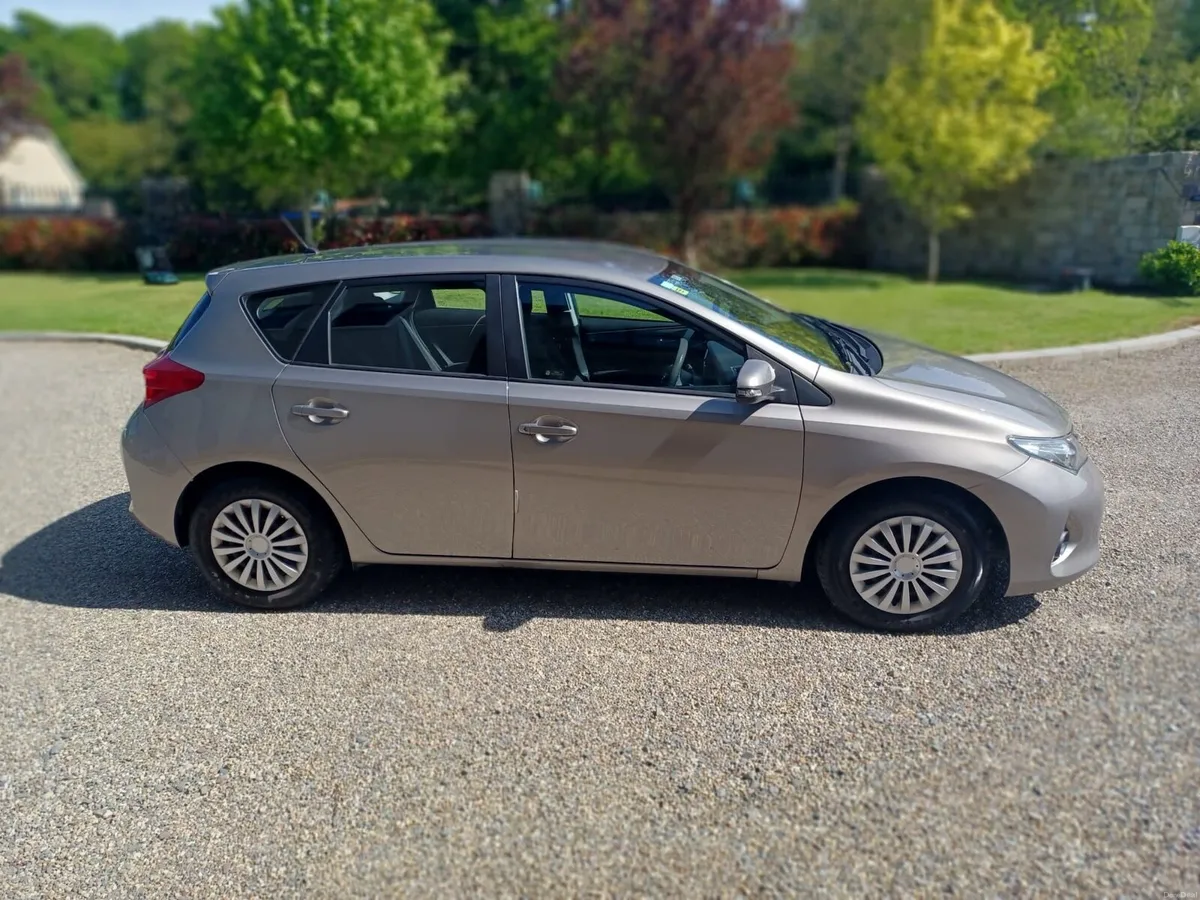 Toyota Auris **New Nct** - Image 3