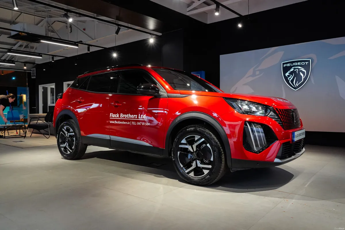 2026 Peugeot E-2008 Allure 1.2 MHEV PureTech - Image 1