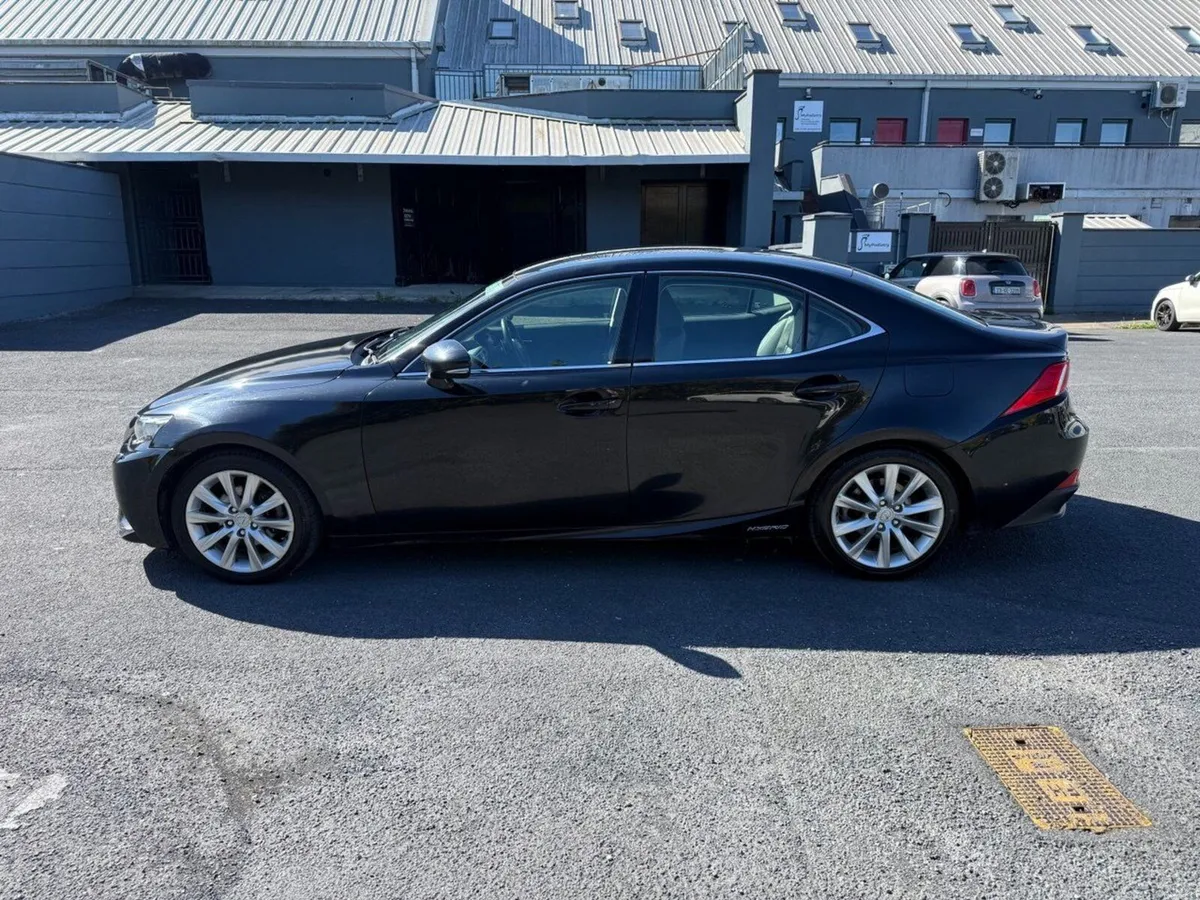 Lexus IS 2014 300H - New NCT - Image 1